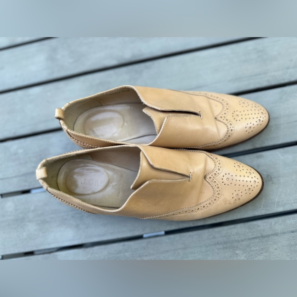 J Crew Women’s Leather Beige Tan Wing Tips Heels Size 9 - Picture 8 of 8